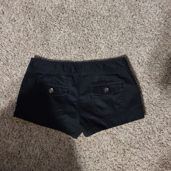 Express Size 6 Shorts - Picture 2 of 4